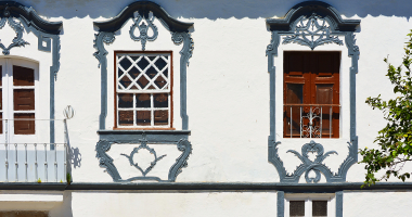 Assumar (janelas de uma fachada)