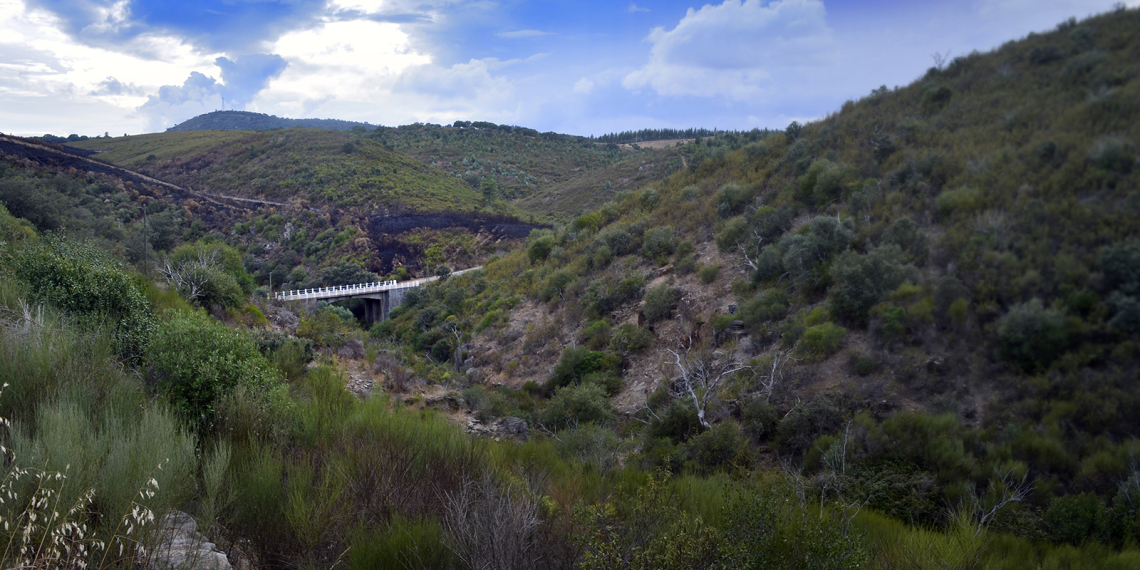 Ponte na EM 526