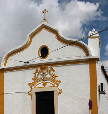 Pequena igreja em Casa Branca